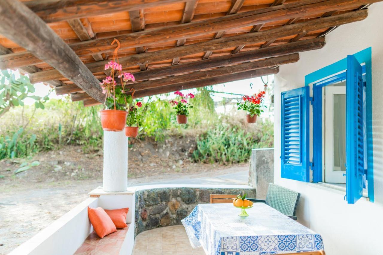 Holiday Eolie Village Vulcano  Exterior photo